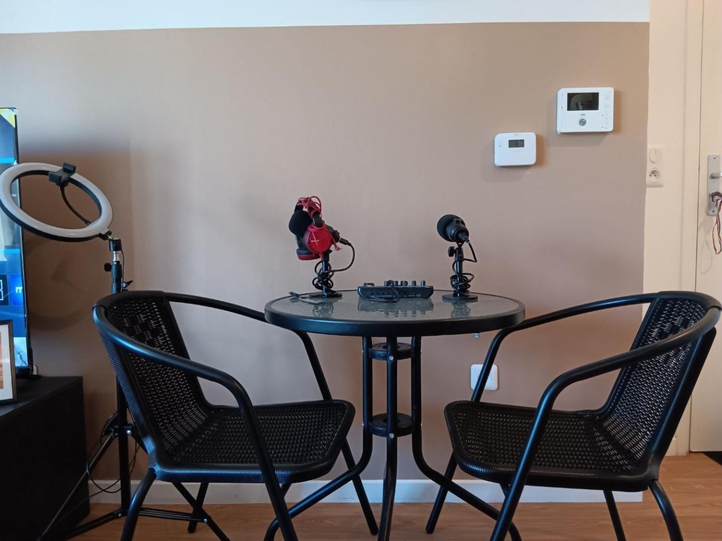 Destiny Appart' Paris -Beauvais-Orly- Podcasts- Stade De France Stains Exteriör bild